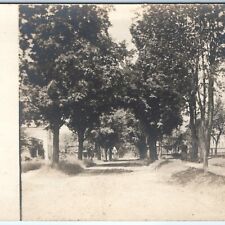 c1900s UDB Unknown Town RPPC Dirt Road Residence Street View Ghost Photo PC A151 picture
