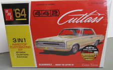 AMT 1964 Oldsmobile Cutlass 442 Hardtop 1:25 scale model car kit 1066 NEW SEALED picture