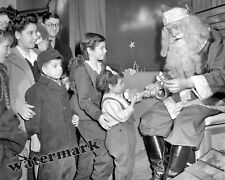 Macy's Department Store Santa Claus New York Year 1942  8x10 Photo picture