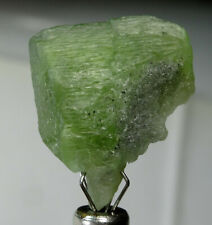 24 CARATS PERIDOTE CRYSTAL FROM PAKISTAN,(Pr-124), picture