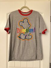Rainbow Men or Woman's Unisex L Disneyland Resort T-Shirt picture