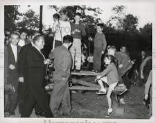 1960 Press Photo Yugoslavian President Marshal Tito walks in New York park picture