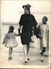 1961 Press Photo Actress June Havoc with two young children - hcb04513 picture