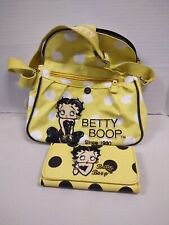 2012 Gorgeous collectible and VTG Betty Boop purse and wallet, yellow with white picture