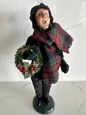 Byers Choice 2000 Exclusive LENOX Holiday Man with Christmas Wreath, Signed VGC picture