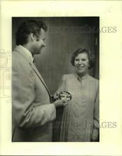 1979 Press Photo Dr. Charles Mary of March of Dimes welcomes Mrs. Dan Lincove picture