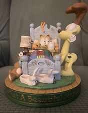 Garfield Musical Figurine Danbury Mint 