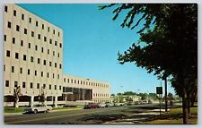 Vintage Postcard WA Richland Federal Building Old Cars Street View -3697 picture