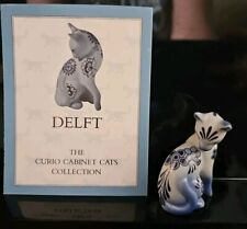 The Franklin Mint Porcelain Cat Curio Cabinet Collection 1986 Deft Blue & White  picture