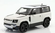 Welly Land Rover Defender Mini Car 1/24 Land Rover Defender 2020 White picture
