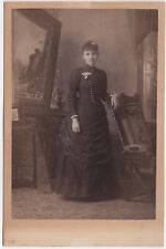CIRCA 1870s CABINET CARD T.H. POWE GORGEOUS YOUNG LADY IN DRESS MUSKEGON MICH. picture