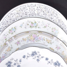 Mismatched Dinner Plates Vintage Floral China Plates Blue Mix and Match Set of 4 picture