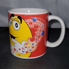 Yellow M&M Valentine's Day Coffee Cup - Galerie picture