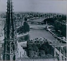 1942 Beautiful Scene PARIS France Press Photo picture