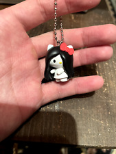 Sanrio Characters x Sadako Hello Kitty Mini Figure Keychain picture