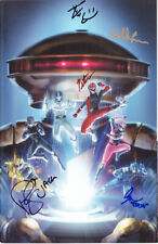 Power Rangers Hyperforce cast signed 2018 Wondercon exclusive variant comic book picture