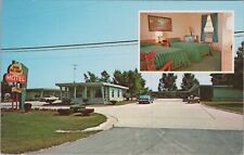 Dun-Ro-Min' Motel Sturgeon Bay Wisconsin 1970s TV-On Old Car UNP Postcard 7059c4 picture
