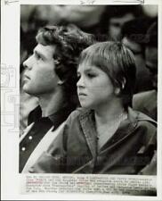 1974 Press Photo Actors Ryan O'Neal and daughter Tatum at boxing match in Mexico picture