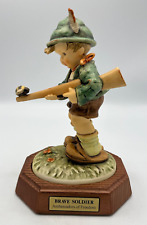 Goebel Hummel Brave Soldier 802 / II Figurine 8