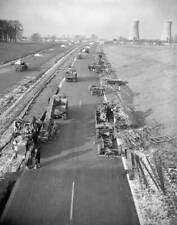 The Preston by-pass which undergoing repairs after suffering f- 1959 Old Photo 1 picture