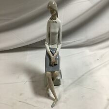 Lladro Tall Girl Student Reading Book Gloss Finish Figurine 4518 picture