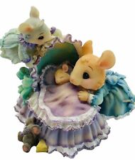 Cast Art Industries Figurine Mouse in the House Bundle Of Joy