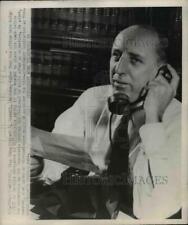 1948 Press Photo Sen. Richard Russell talks to delegates in Philadelphia picture