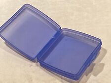 Tupperware Blue Snap Close Sandwich Keeper #3752 picture