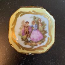 Vtg Limoges France Trinket Jewelry Box Porcelain Romantic Courting Couple Gold T picture