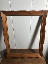 Vintage MCM  16.5 x 13 Scallop Edge Wood Frame Holds 11 x 14 Gold Trim NO GLASS picture