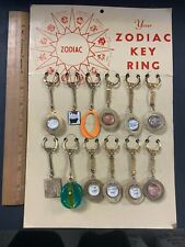 1960S/70S 5 & DIME STORE *NOS* RETAIL DISPLAY FILLED W/ZODIAC KEY RINGS 32122 picture