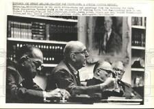 1966 Press Photo Dignitaries at White House discussions on the Vietnam War picture