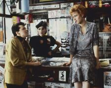 Pretty In Pink Molly Ringwald Jon Cryer Annie Potts In Record Store 8x10 photo picture