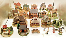 23 VTG Liberty Falls Americana/British Traditions Collection Houses & Figures picture