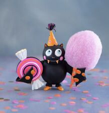 2021 GlitterVille ‘Sweet Toothy the Bat’ Tabletop Cotton Candy Halloween NWT picture