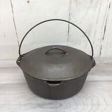 Vintage  Cast Iron 8 DO 5qt Dutch Oven with Lid and Wire Handle 10.25