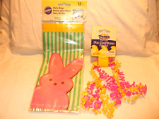 PEEPS EASTER LOT PARTY BAGS (12) AND CHICK AND BUNNY FUN NECKLACES SET 2007 NEW picture