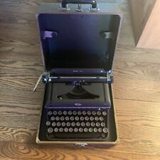Vintage WWII 1941 Royal Companion Typewriter w/Case - Serial Number CD-173361 picture