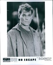 1994 Actor No Escape Ray Liotta As Captain John Robbins Future 2022 8X10 Photo picture