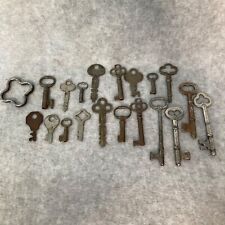 Lot Of 19 Antique Keys Skeleton & Padlock picture