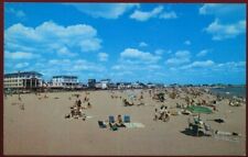 BATHERS AND HOTELS AT HAMPTON BEACH NH VINTAGE POSTCARD 052521 Q picture