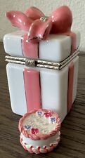 Mary Kay HAPPY BIRTHDAY Trinket Box w/Cake Pink Bow picture