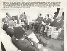 1970 Press Photo President Nixon w Black Doctors Discussing Funding for Colleges picture