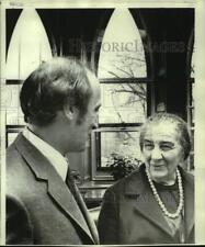 1970 Press Photo Israeli Prime Minister Golda Meir Speaking with Man - now22332 picture