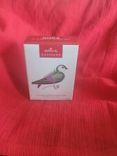 Hallmark 2024  VIOLET-GREEN SWALLOW  #20 Beauty of Birds Ornament picture