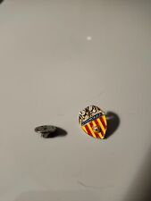 Valencia crest C. F,SPAIN football pin ,very rare,vintage picture