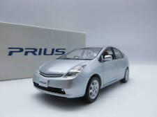 1/30 Toyota Prius 20 Series Late Novelty Color Sample Mini Car Silver Metallic picture