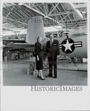 1956 Press Photo Mrs. Walter Beech, Beech Aircraft poses with colleague, Wichita picture