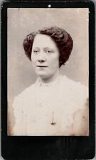 Antique CDV Photo Victorian Young Woman Portrait Carte de Visite 180s picture
