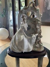 RETIRED  2010 ‘Spring of Love’ Lladro Porcelain Figurine - Item#01001876 picture